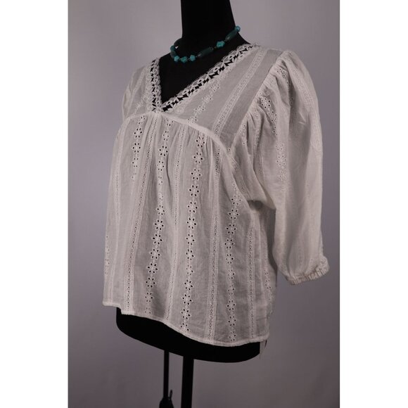 All in Favor White Boho Style 3/4‎ Sleeve Eyelet Blouse 100% Cotton Size Small - Picture 3 of 11